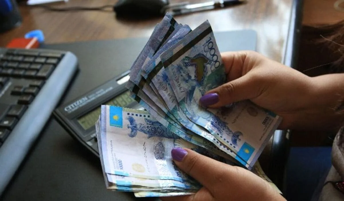 Осужденных сотрудников акиматов стало больше в Казахстане