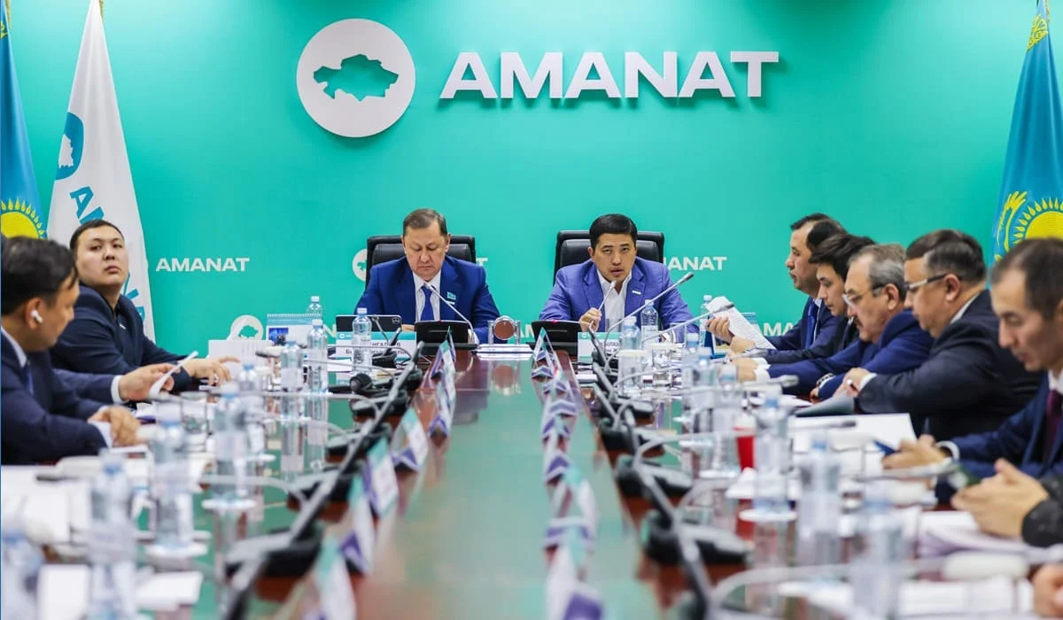 В партии «AMANAT» обсудили развитие IV уровня бюджета и финансовую самостоятельность сельских округов