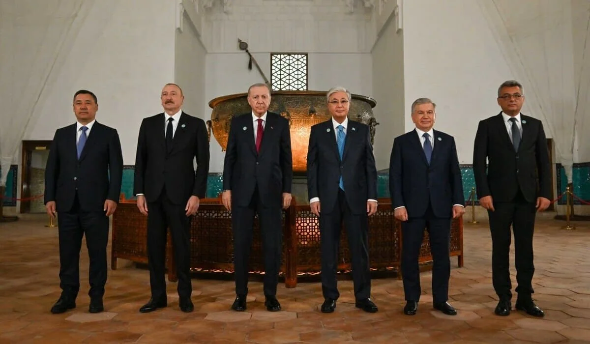 Главы Казахстана, Азербайджана, Кыргызстана, Турции и Узбекистана посетили мавзолей Ходжи Ахмеда Яссауи