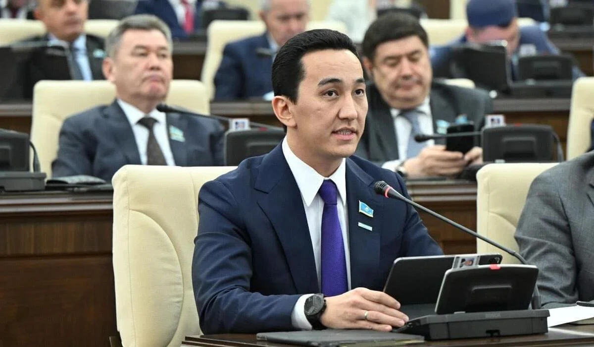 Почему в Казахстане необходима реформа системы нотариата, рассказал депутат Мажилиса