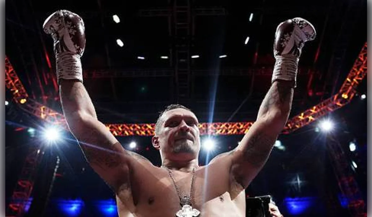 Усик нокаутировал Верхувена и сохранил чемпионские пояса WBC и The Ring