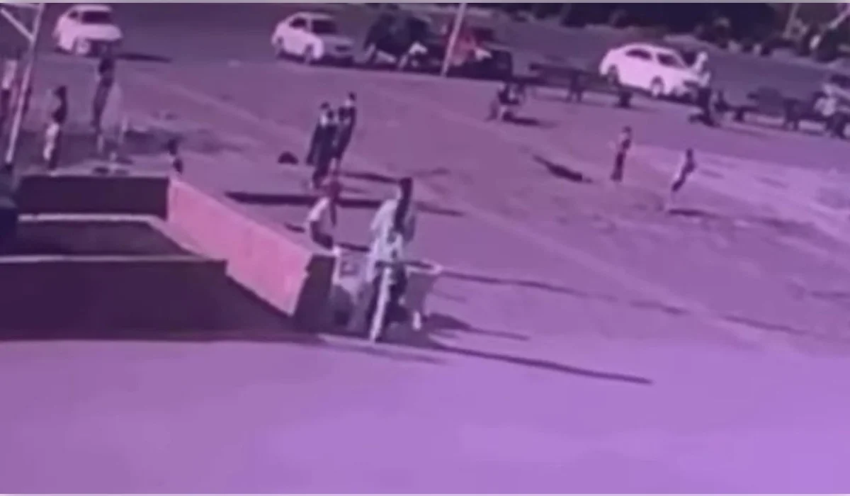 Пятилетний мальчик провалился в колодец в центре Экибастуза (ВИДЕО)