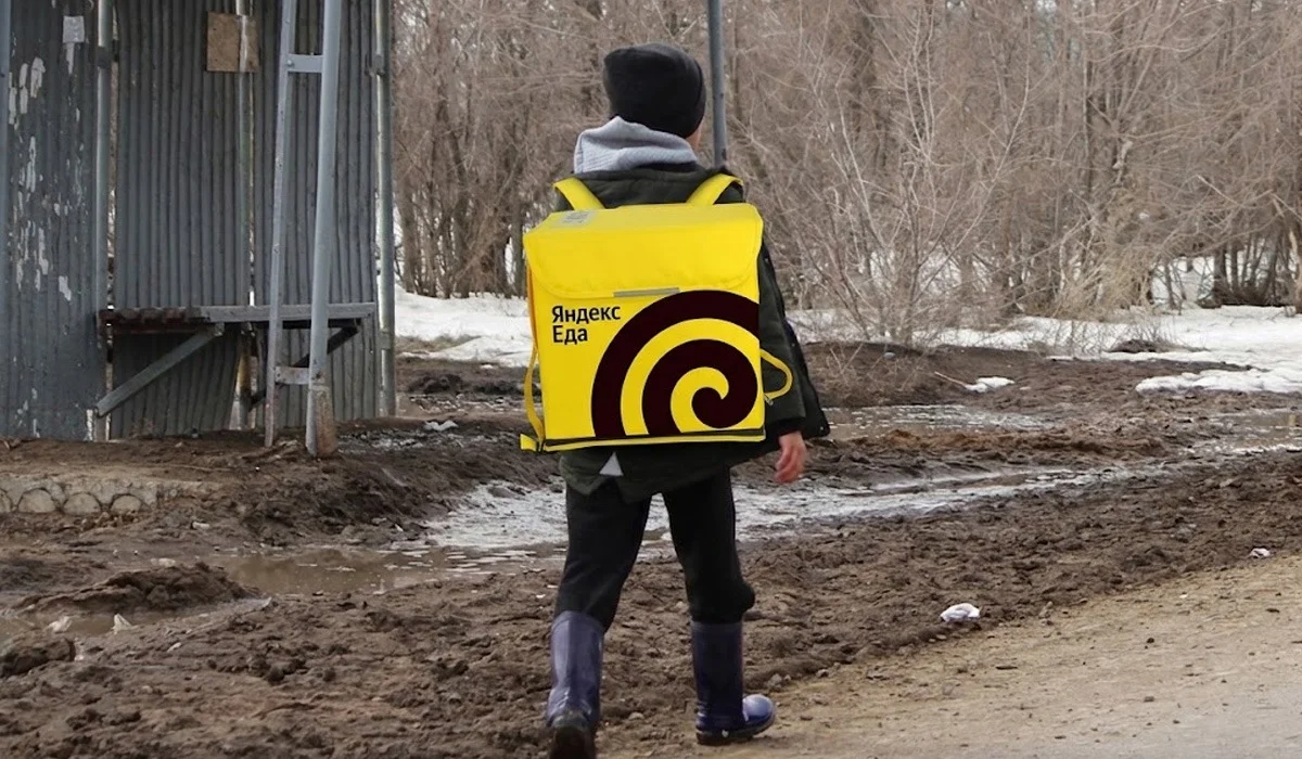 Трудовой стаж с 14 лет: школьники Казахстана смогут официально устроиться на работу