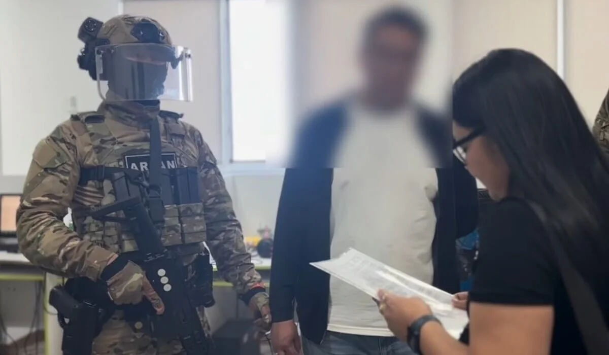 Базу с данными 16 млн казахстанцев использовали коллекторы: полиция и КНБ провели операцию в Талдыкоргане (ВИДЕО)