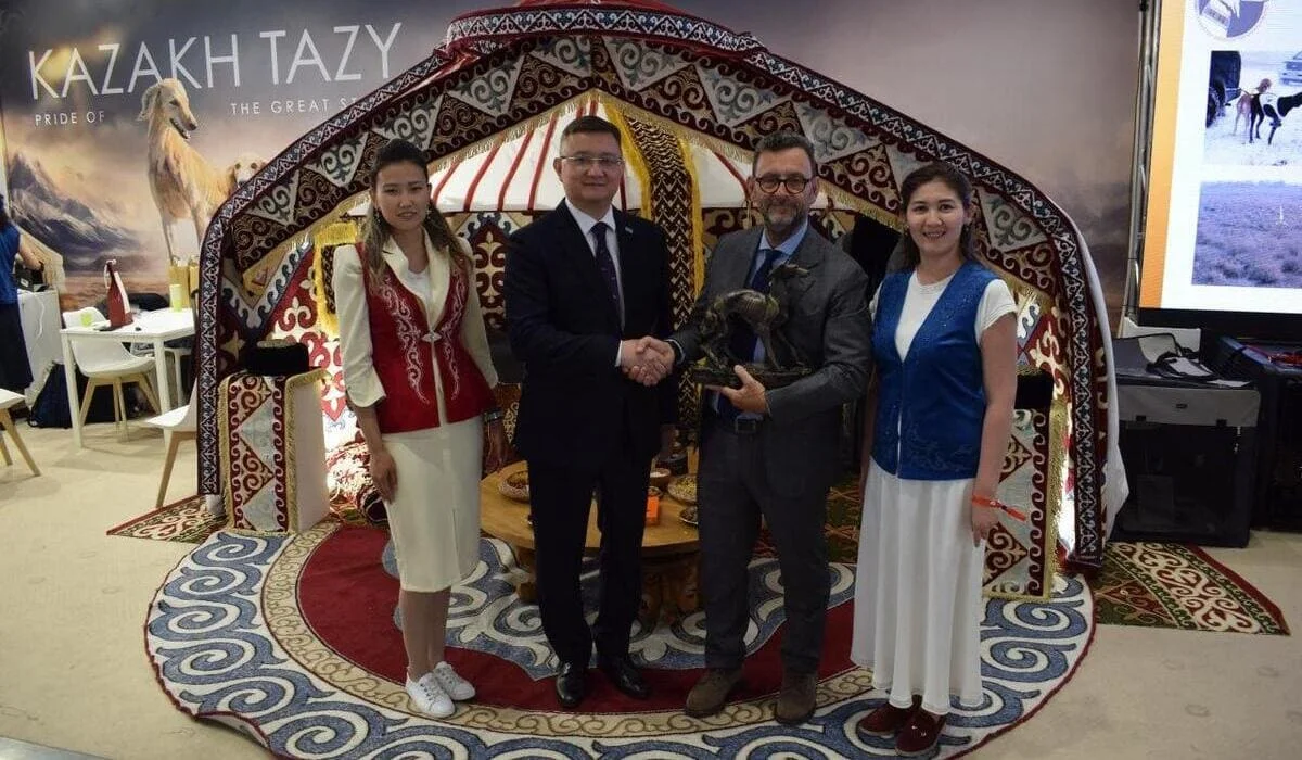 Чемпионы мира из Казахстана: казахский тазы произвел фурор на крупнейшей выставке собак