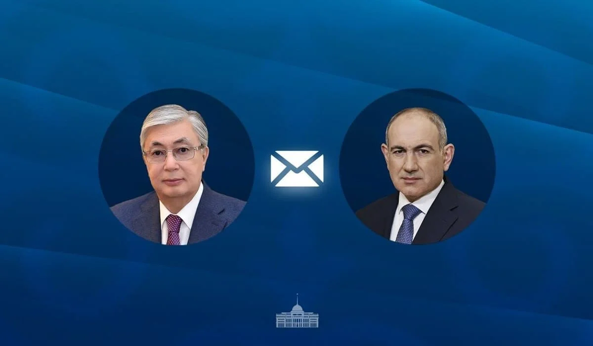 Токаев поздравил Пашиняна с победой его партии на парламентских выборах в Армении