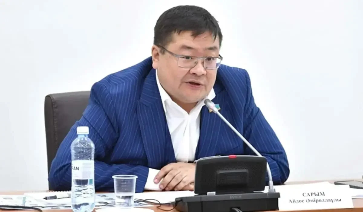 Для простого казахстанца важнее не размер ВВП, а цены в магазинах: депутат Сарым о росте экономики