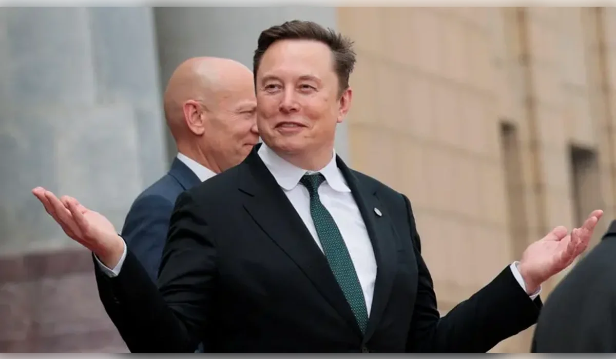 Илон Маск стал первым триллионером в истории после выхода SpaceX на биржу