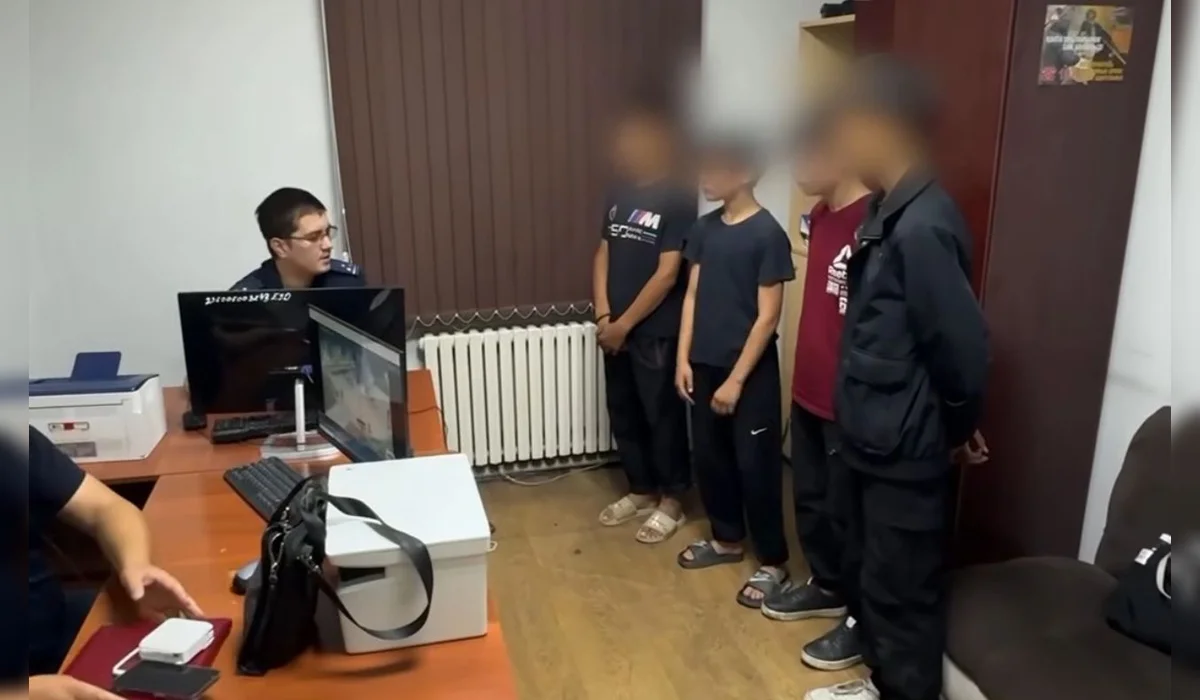 Четверых подростков задержали за кражи мопедов в Алматы (ВИДЕО)