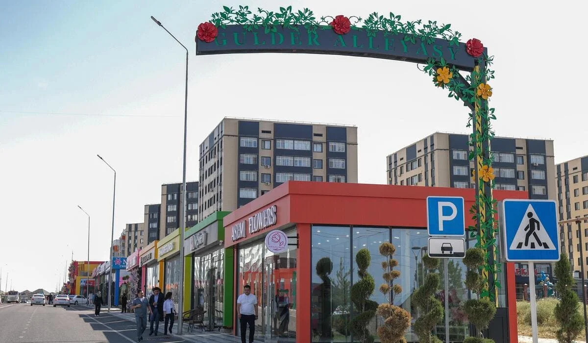 Ко Дню города в Шымкенте открылась современная Аллея цветов