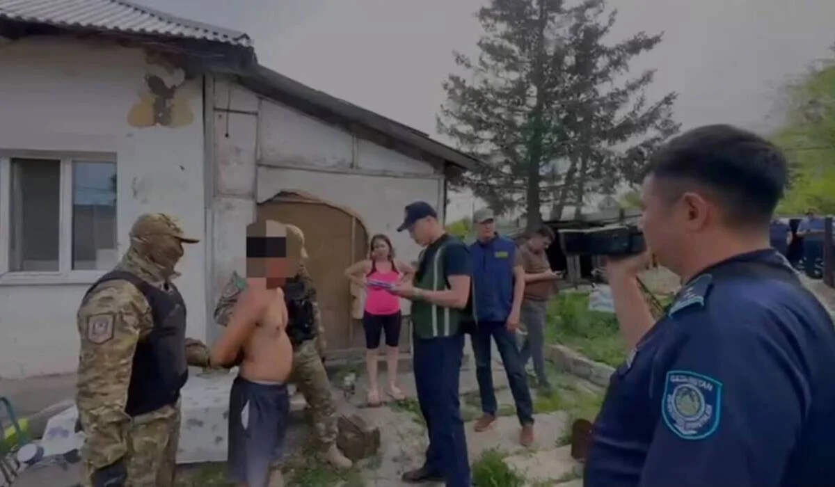 Угрожая насилием, получил 2,5 млн тенге: в ВКО задержали подозреваемого в вымогательстве (ВИДЕО)