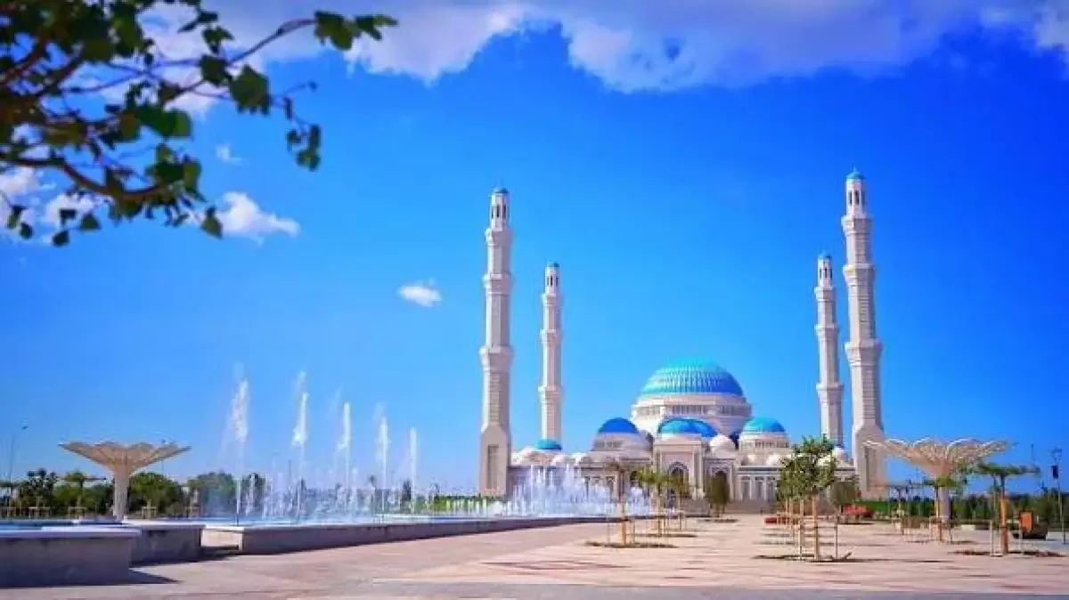 Главной мечети Казахстана присвоили имя «Нұрсұлтан мешіті»