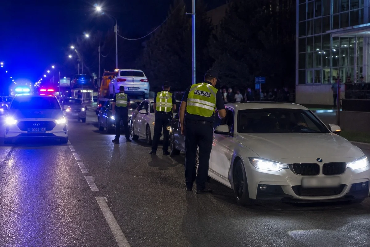 Ночные гонки в Алматы: полиция отправила на штрафстоянку 10 автомобилей