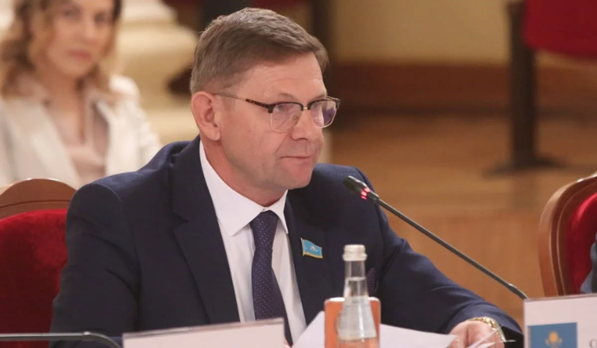 Пономарев объяснил, что означает новая конституционная норма о сроках полномочий