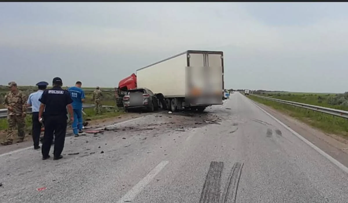 Два человека погибли в ДТП с фурой на трассе Костанай – Карабутак
