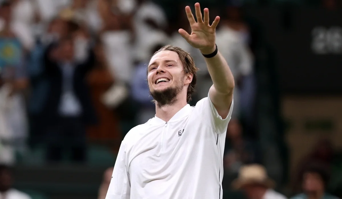 Бублик пробился в финал ATP 250 в Австрии