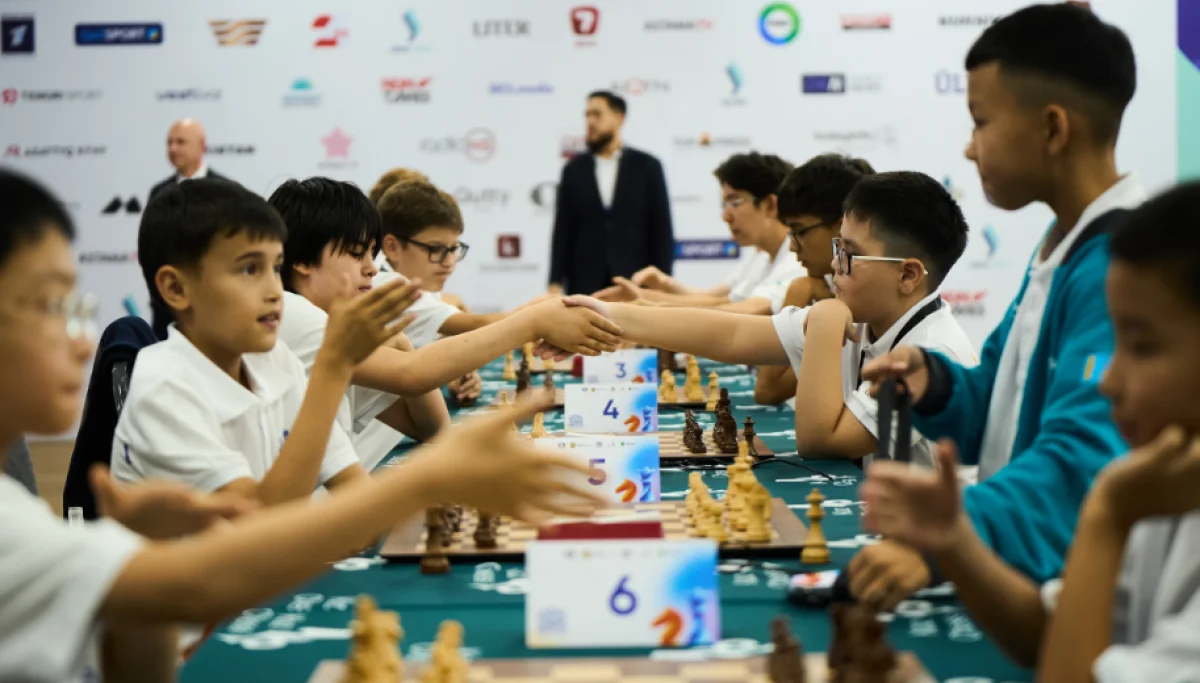Команды 16 университетов мира встретились на шахматном чемпионате в Алматы