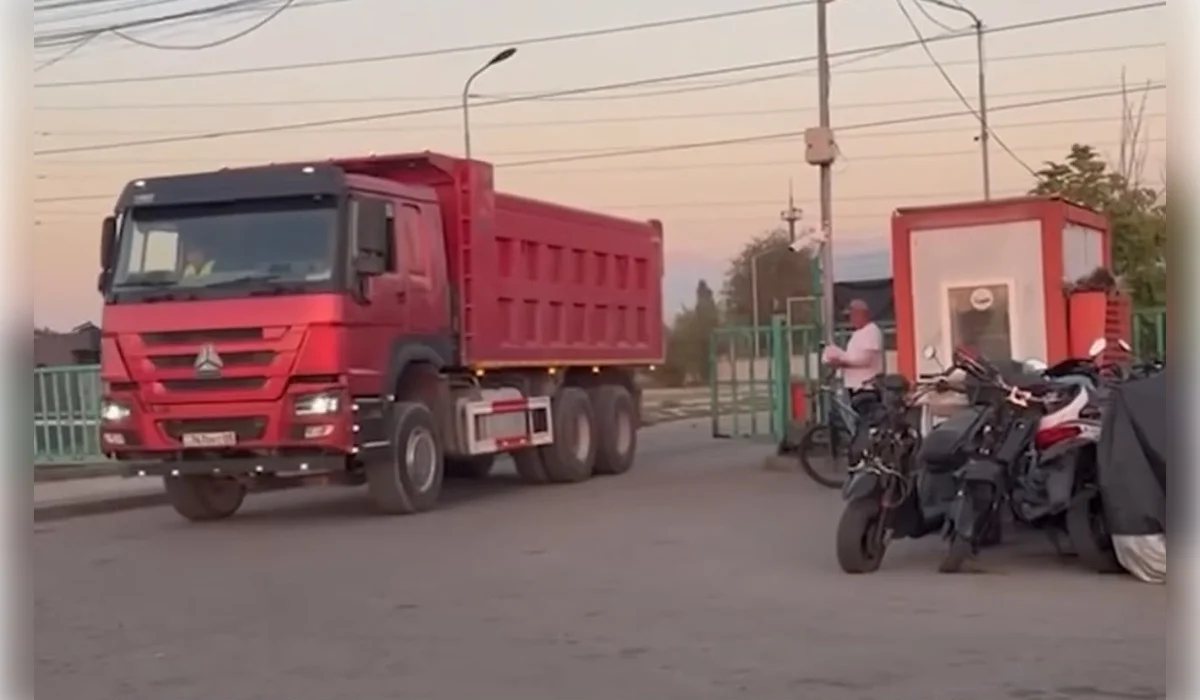 Свыше тысячи неисправных грузовиков выявили на дорогах Алматы