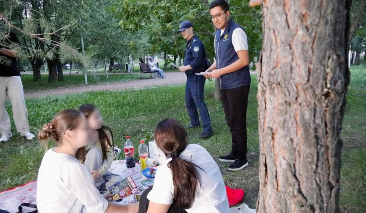 В столичном парке «Жетысу» провели рейд в рамках акции «Таза Қазақстан»