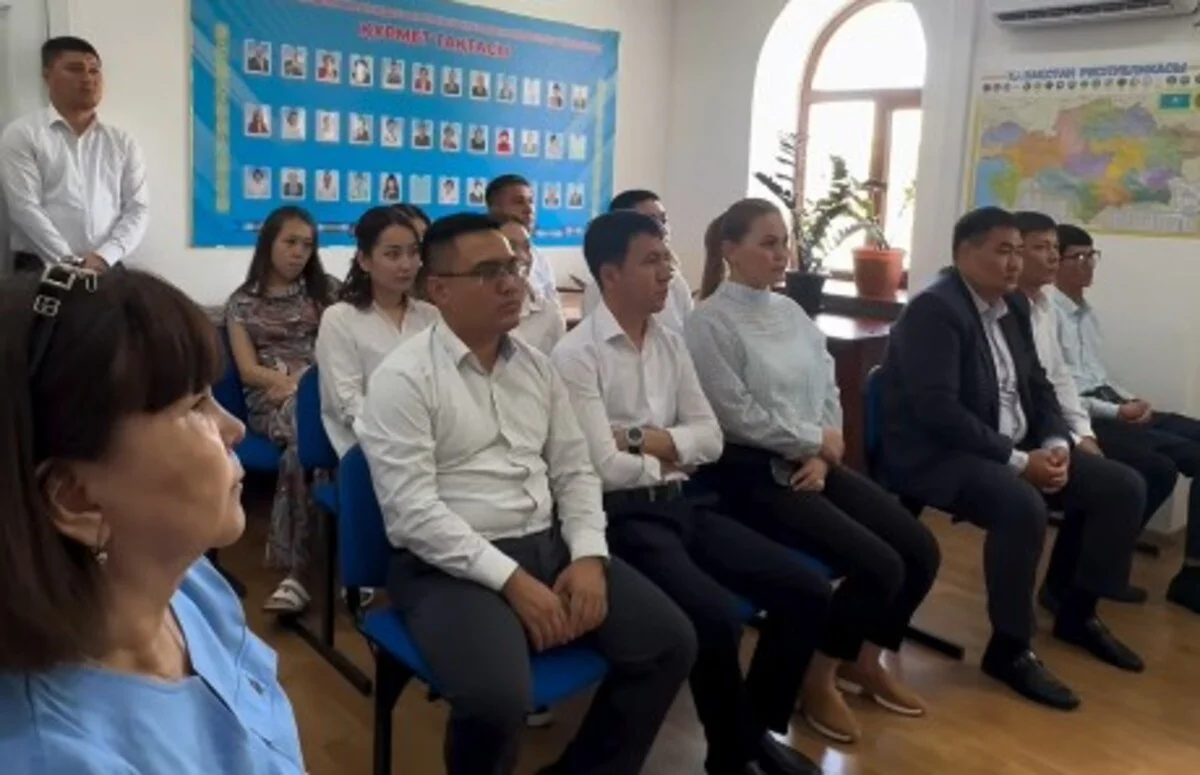 Кандидаты партии «Ауыл» встретились с коллективом центра «Мансап» в Кызылординской области