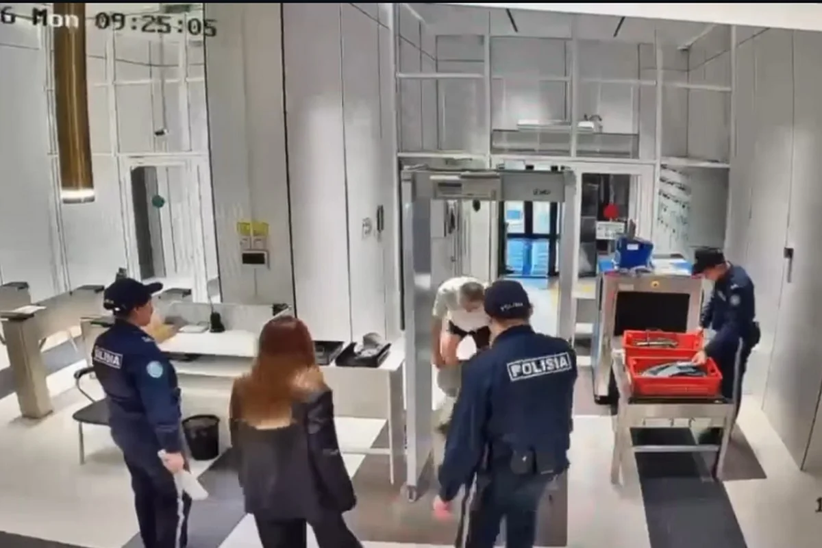 Снял штаны перед металлодетектором: пенсионер из ВКО попал под суд за выходку в Астане