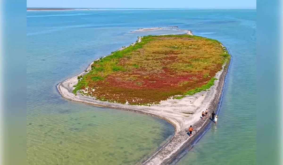 Новый остров обнаружили в Каспийском море