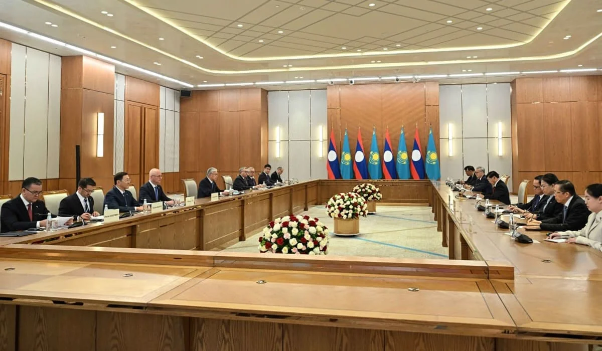 Токаев предложил Лаосу использовать транспортные коридоры Казахстана