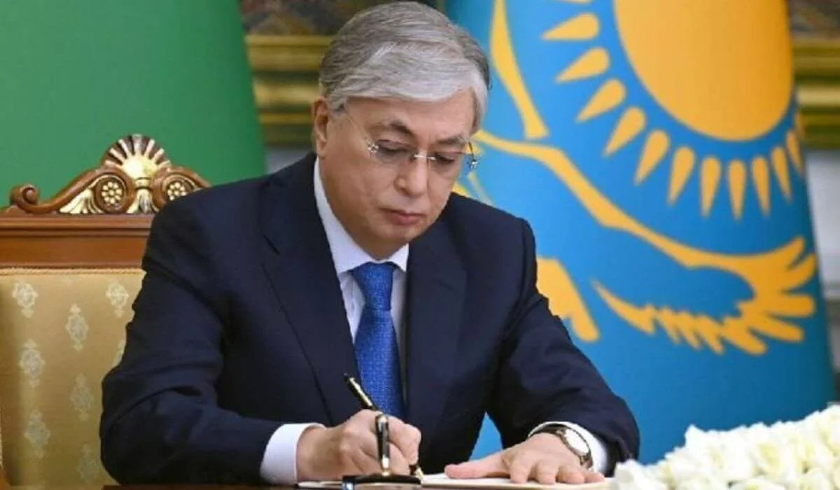 Токаев выразил соболезнования правителю Дубая в связи с кончиной брата