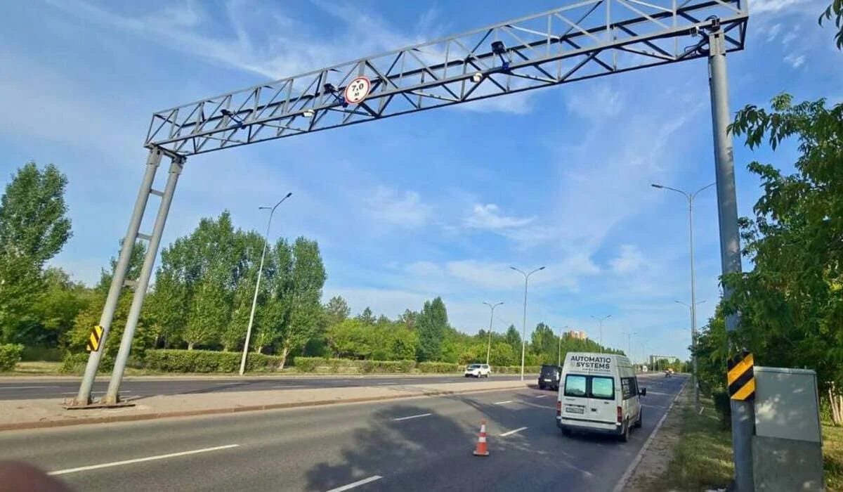 Лишь треть комплексов весового контроля на дорогах Казахстана полноценно работает – депутат
