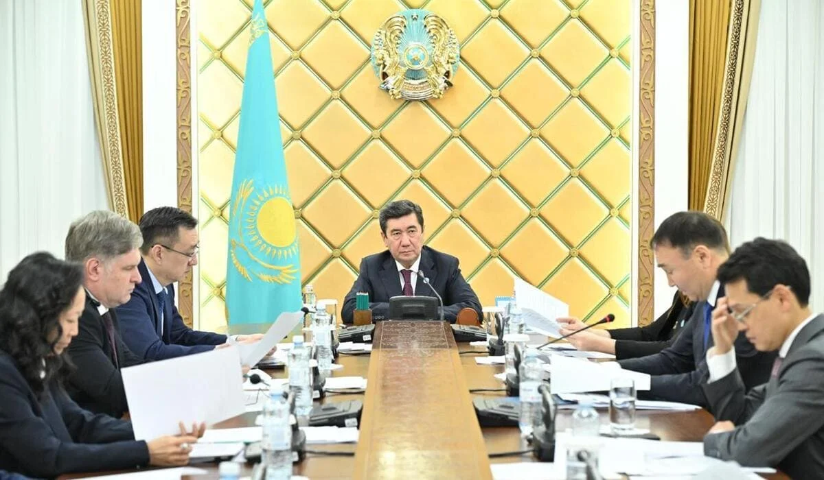 Председателей и составы постоянных комитетов Қазақстан Халық Кеңесі утвердил Төралқа