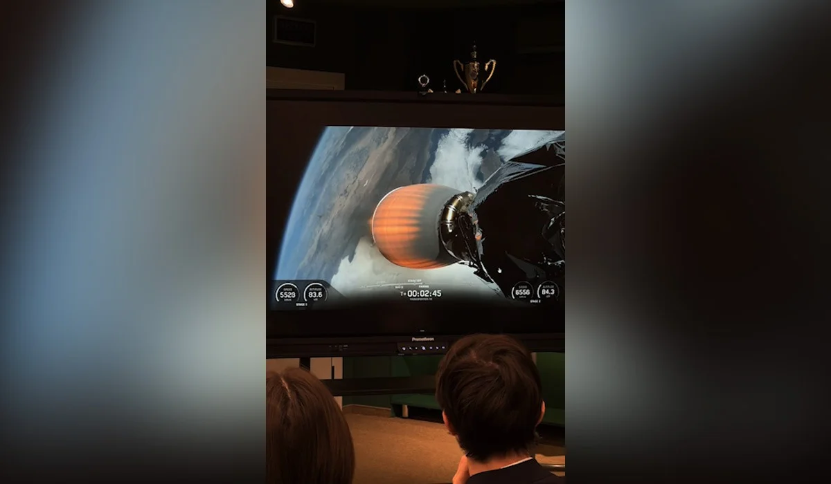 «SpaceX» выпустила на орбиту спутник казахстанских школьников