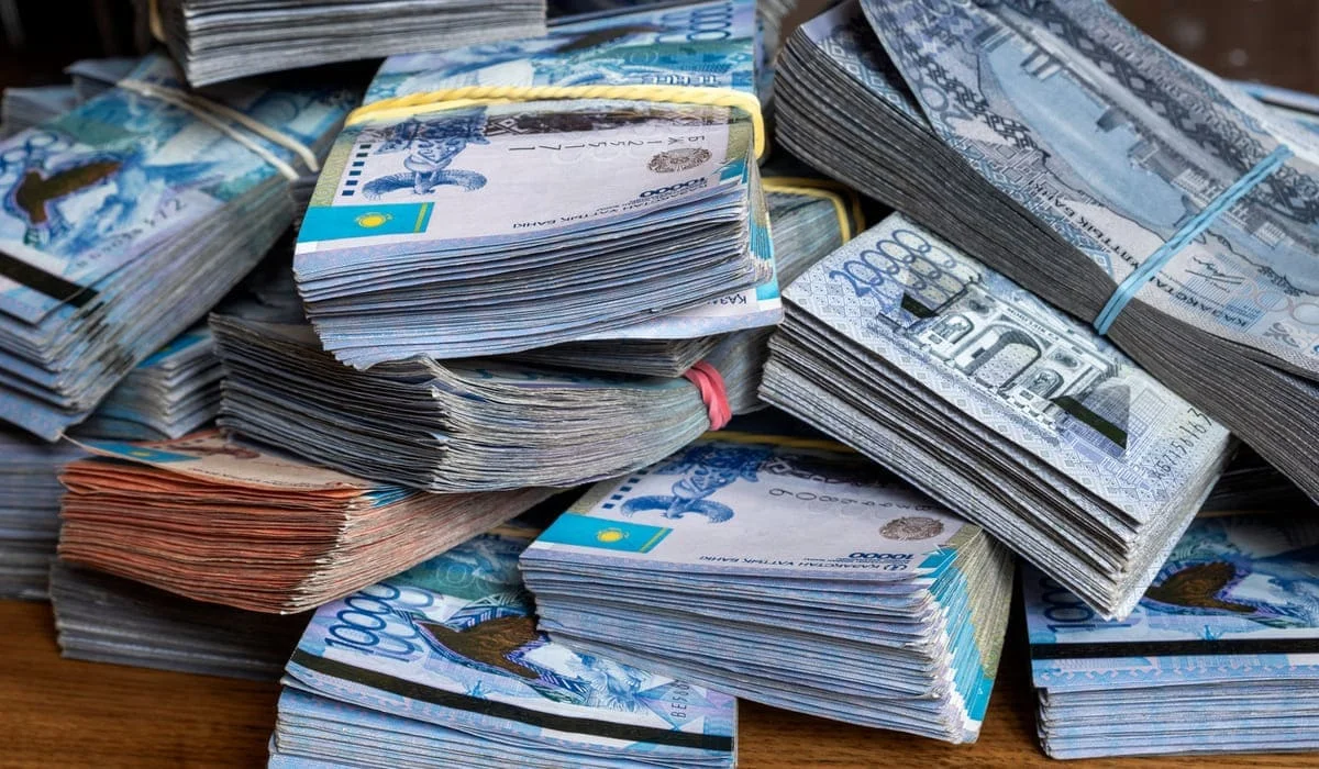 Уволенный за трехчасовой прогул казахстанец получит 2,3 млн теңге