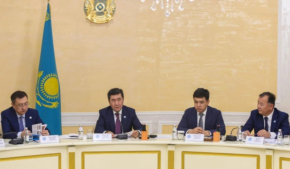Қазақстан Халық Кеңесі встретился с представителями общественности Западно-Казахстанской области