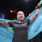 «Пытались продать в секс-рабство»: казахстанка из UFC стала бездомной в США