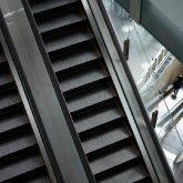 Ребенку зажевало ногу на эскалаторе в торговом центре