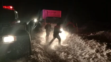 Спасатели эвакуировали казахстанцев в Костанайской области