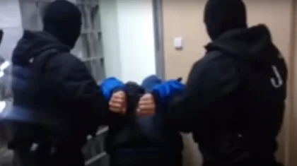 Мужчина ударил головой полицейского в Нур-Султане