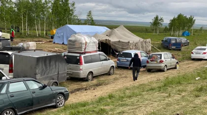 Казахстан организовал транзитный коридор для кыргызстанцев, застрявших в России