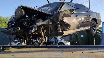 Пьяный водитель протаранил блокпост. Фоторепортаж с места трагедии