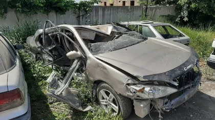 Пьяная иностранка попала в аварию на угнанном авто в Алматинской области