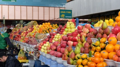 Причины массового заражения коронавирусом на Зеленом базаре назвали в Алматы