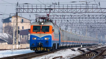 Стало известно, какие поезда временно приостановят в Казахстане