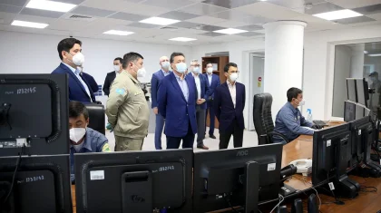 Аскару Мамину доложили о развитии космической системы связи KazSat