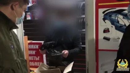 Криминальный дуэт снимал зеркала с элитных авто в Алматы