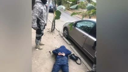 Квартирных воров задержали с поличным в Алматы