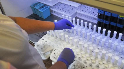 Число заражений коронавирусом за сутки снизилось в Казахстане