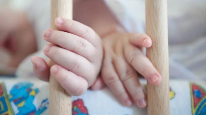 Женщина пыталась продать своего годовалого ребенка в Шымкенте