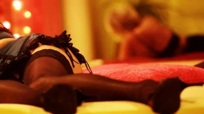 Проститутку-иностранку депортируют из Казахстана