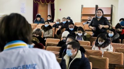 Кандидатов в депутаты от «Nur Otan» попросили построить в Деркуле дом для учителей