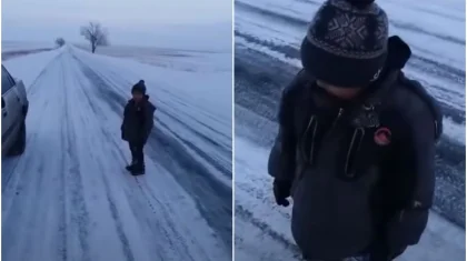 Мальчик брел в одиночестве по заснеженной трассе в Алматинской области